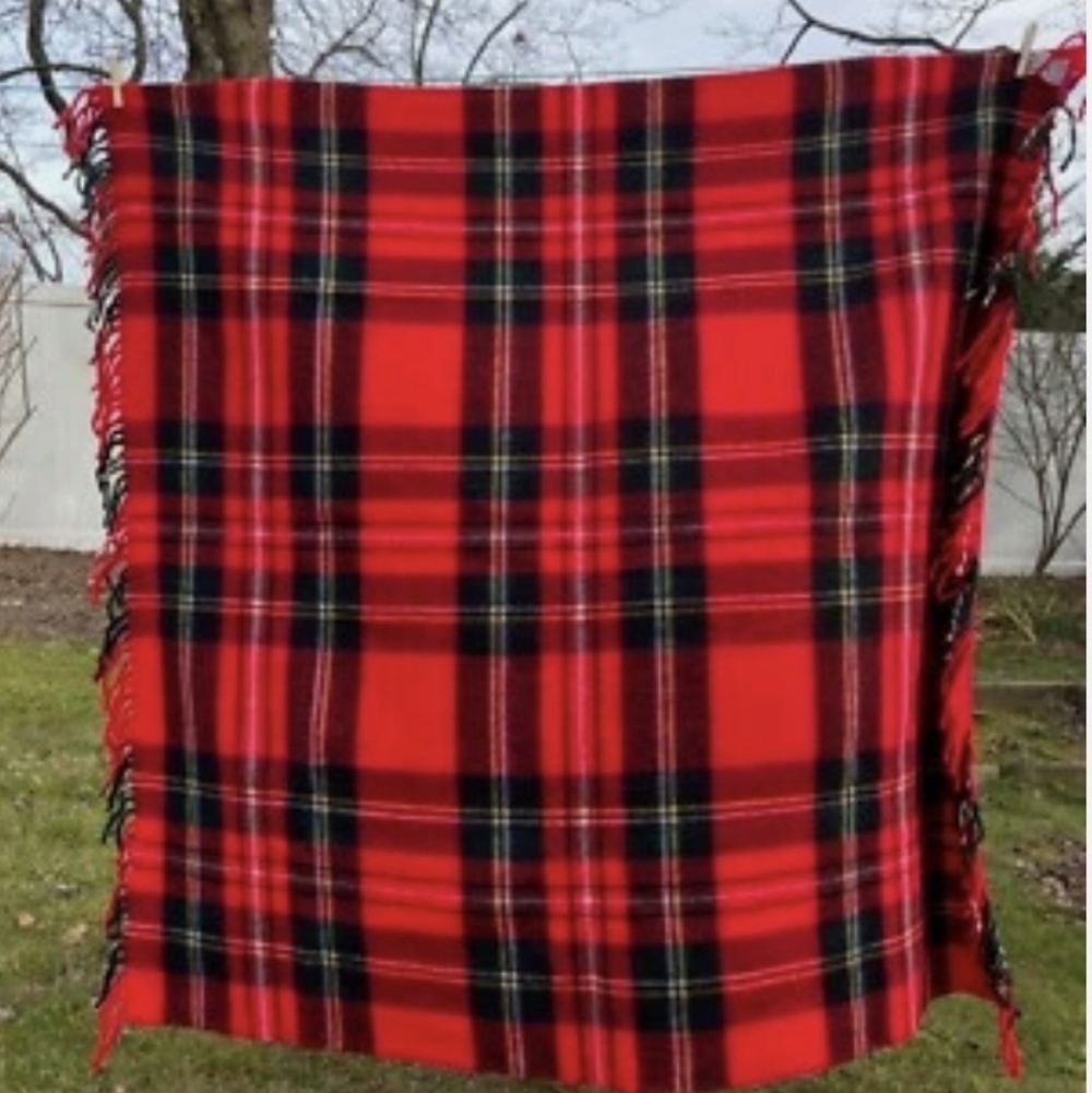 Vintage Troy Robe Soft 100% Wool Red Plaid Fringe Blanket 54”x 52”